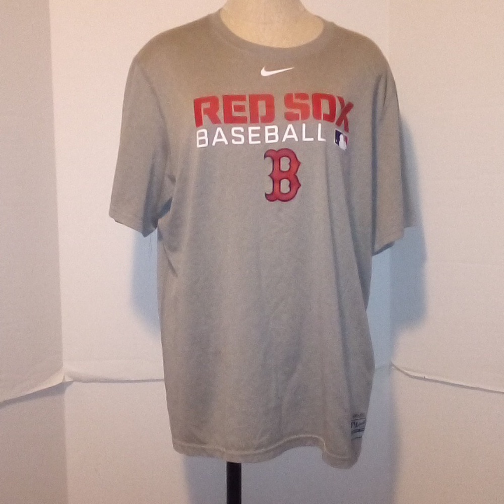NIKE DRI FITRED SOX BASEBALL TEE SIZE L NIKE BRANDED